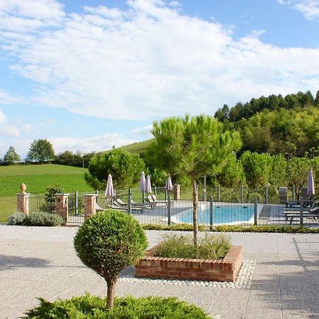 Cascina Castagneto Hotel Castell'Alfero Luaran gambar