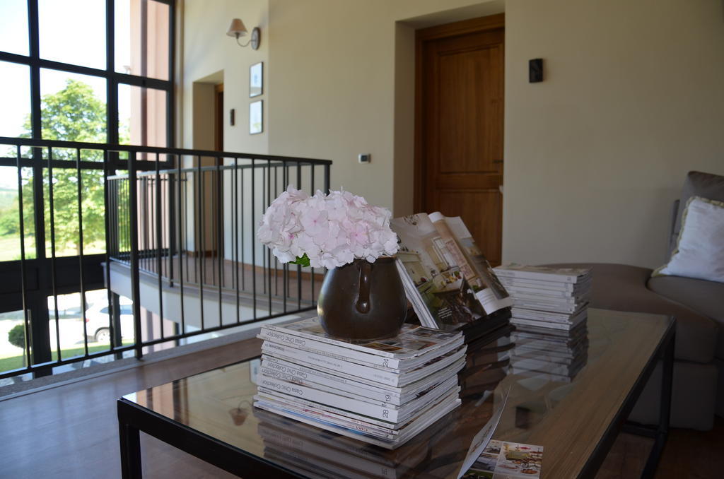Cascina Castagneto Hotel Castell'Alfero Luaran gambar