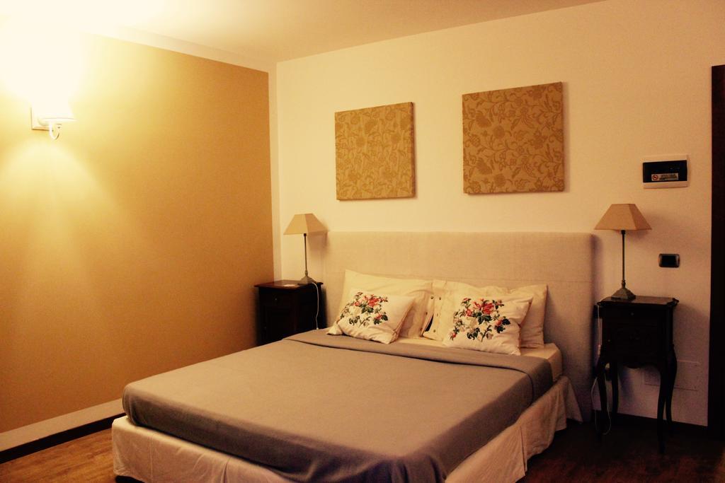 Cascina Castagneto Hotel Castell'Alfero Luaran gambar