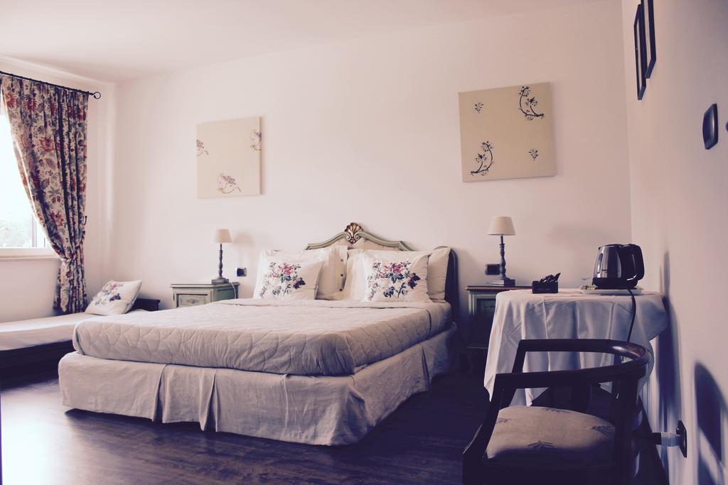 Cascina Castagneto Hotel Castell'Alfero Luaran gambar