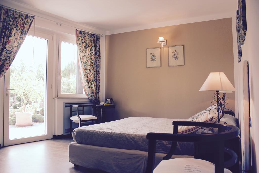 Cascina Castagneto Hotel Castell'Alfero Luaran gambar