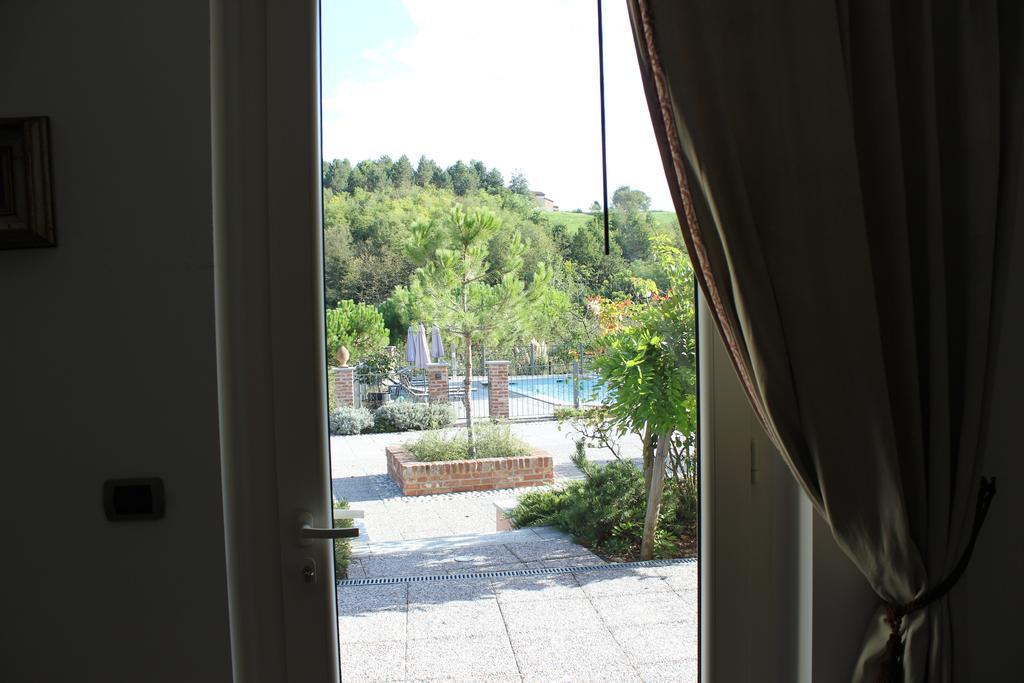 Cascina Castagneto Hotel Castell'Alfero Luaran gambar