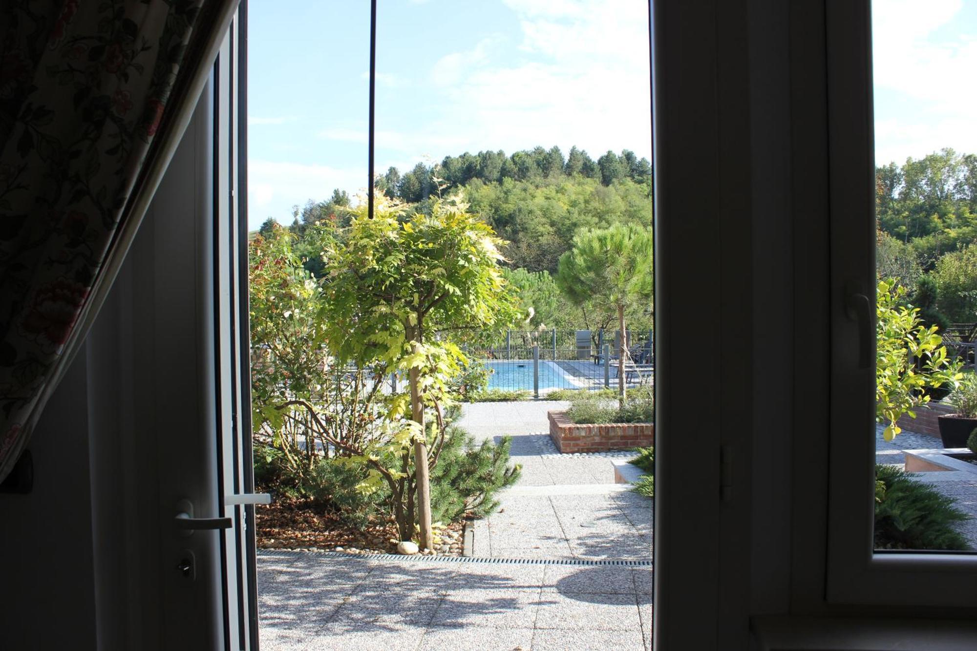 Cascina Castagneto Hotel Castell'Alfero Luaran gambar
