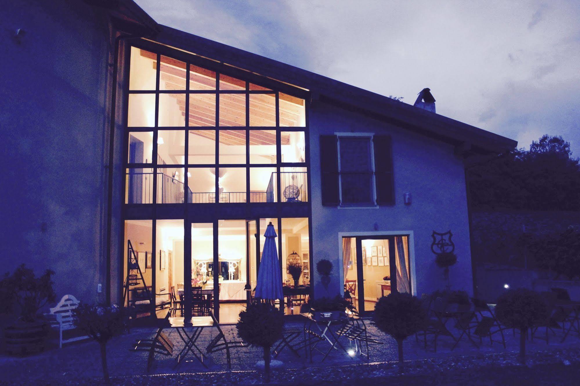 Cascina Castagneto Hotel Castell'Alfero Luaran gambar