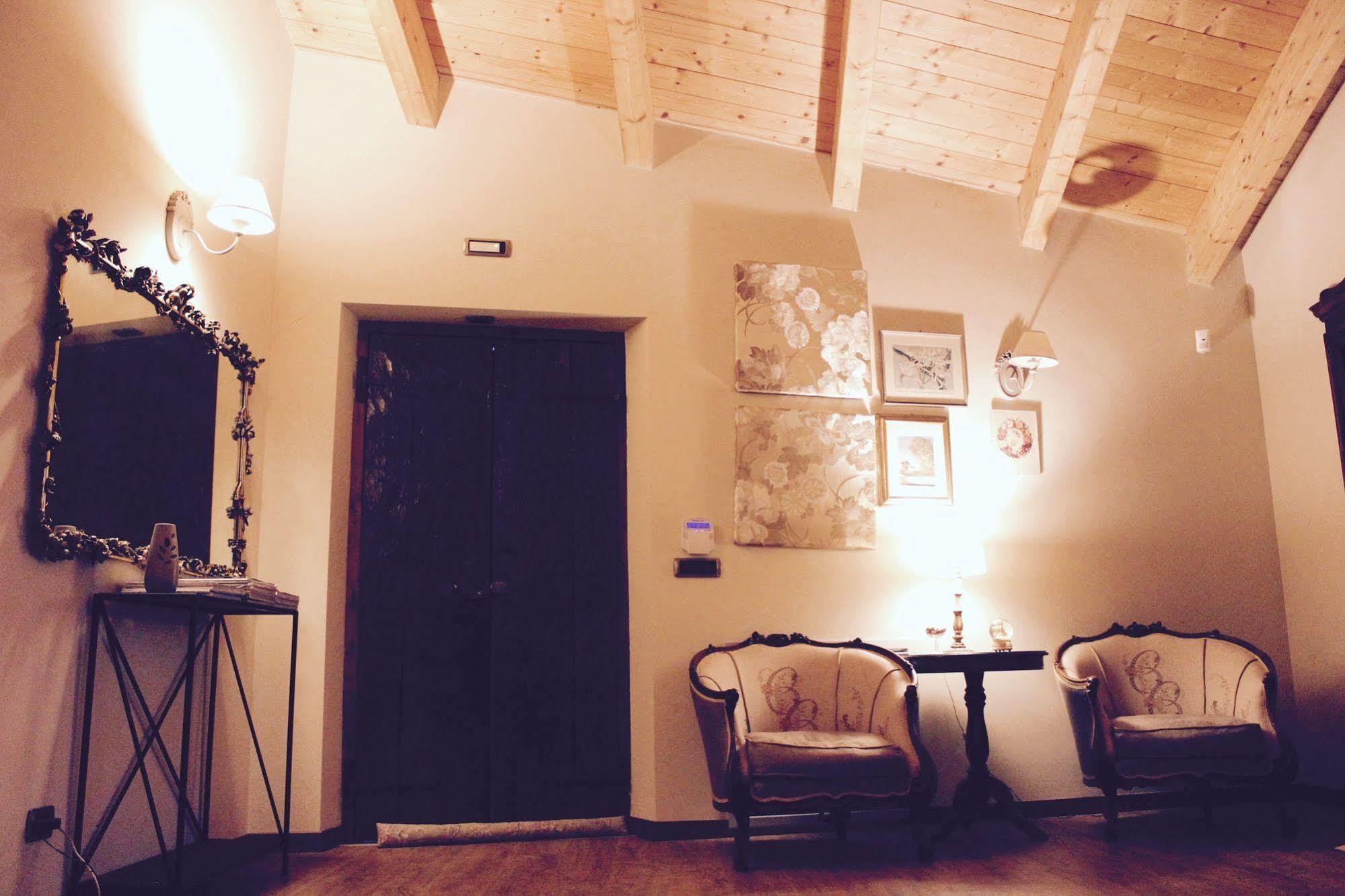 Cascina Castagneto Hotel Castell'Alfero Luaran gambar