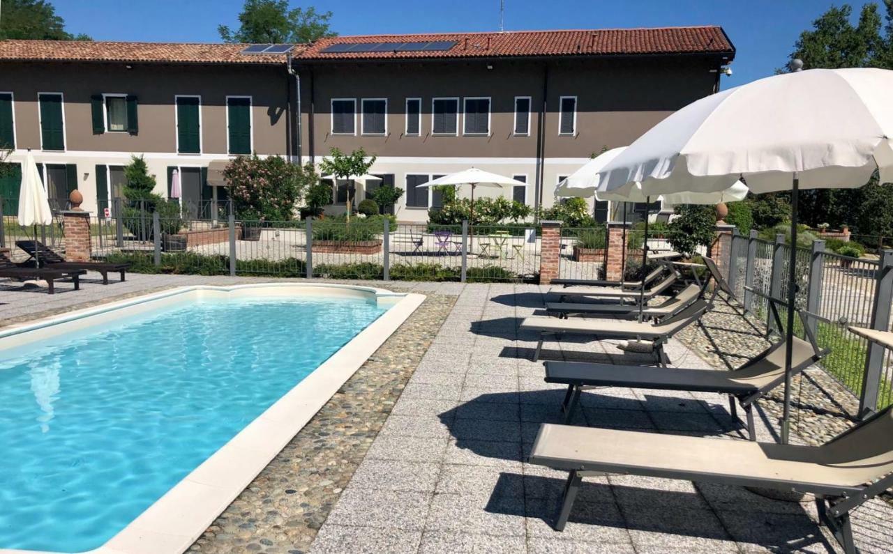 Cascina Castagneto Hotel Castell'Alfero Luaran gambar